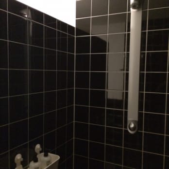 Ecomama - La douche de la chambre double supérieure. - Hostels Near Me - Amsterdam, New Hampshire