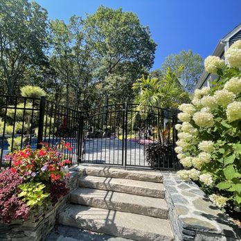Quality Fence - Pool Code Aluminum Fence in Mahopac - Fences & Gates Near Me - Peekskill, New York