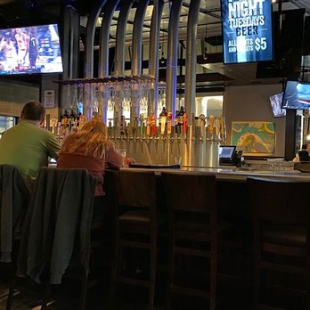 Yard House - New American Near Me - Meridian, Idaho