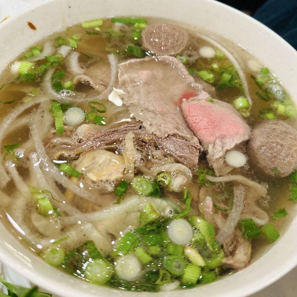 MT Noodles - Pho ( alright) - Vietnamese Near Me - Brooklyn Park, Minnesota