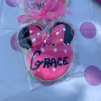 Sweetly Blessed Baker  - Individually wrapped cupcakes, cookies, and a cake - Bakeries Near Me