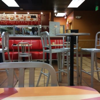 KFC - Fast Food Near Me - Roseburg, Oregon