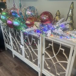 Blue Dahlia Designs - Holiday!