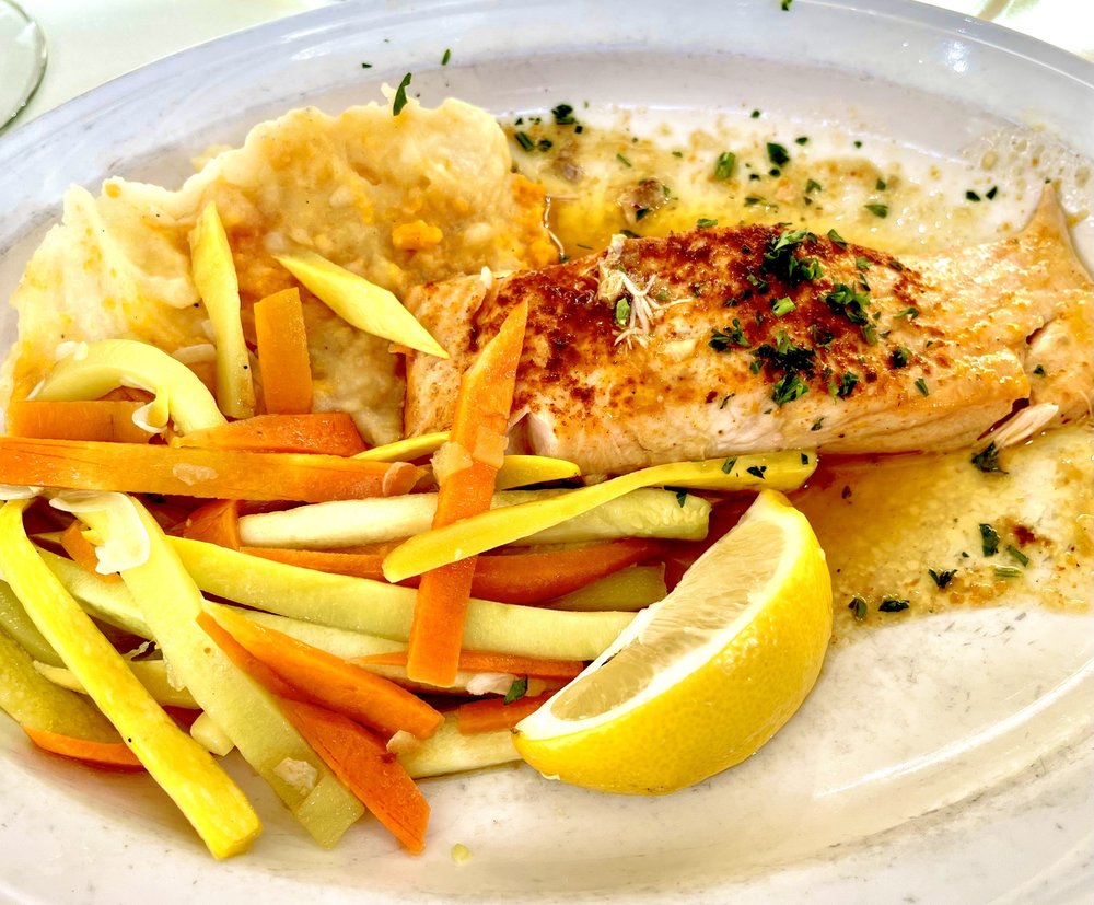 Ralph n Rich's Restaurant