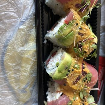 Ebisu Japanese Restaurant - Yami Yami roll - Sushi Bars Near Me - Austin, Texas