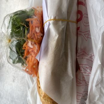 Banh Mi Che Cali - Banh mi - Vietnamese Near Me - Westminster, California