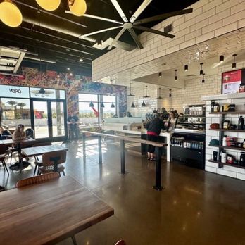 Black Rock Coffee Bar - Coffee & Tea Near Me - Queen Creek, Arizona