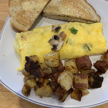 Eggs Up Grill - The Veggie Omelet with home fries! - Breakfast & Brunch Near Me - Summerville, South Carolina