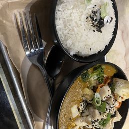 Skid Yellow Curry