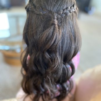 Reveal Hair & Makeup - Flower Girl - Makeup Artists Near Me - Honolulu, Hawaii Reveal Hair & Makeup - Flower Girl - Makeup Artists Near Me - Honolulu, Hawaii