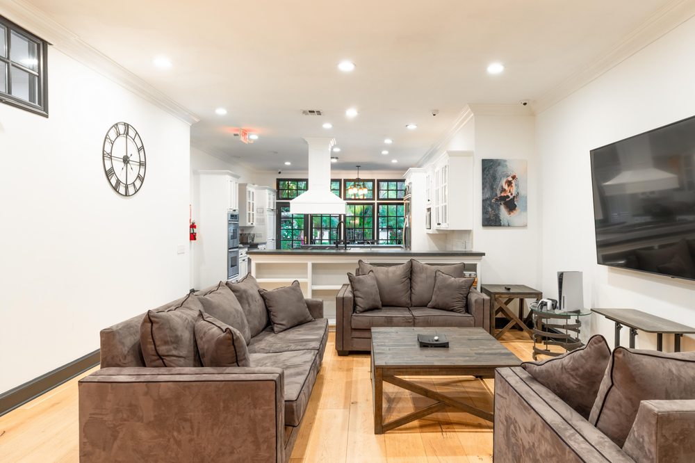 4 Seasons Detox and Recovery House