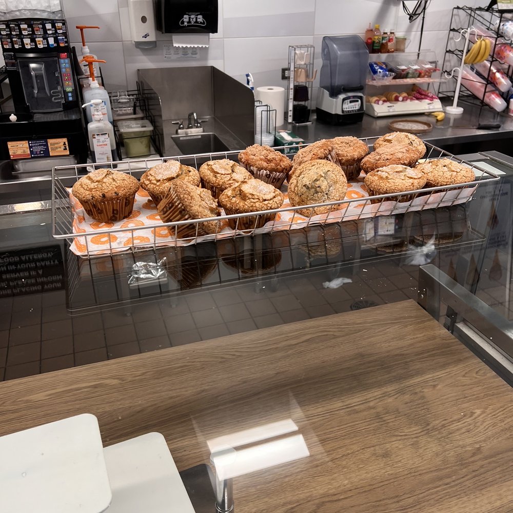 Dunkin' - muffins and muffins in a bakery - Donuts Near Me - Gurnee, Illinois Dunkin' - muffins and muffins in a bakery - Donuts Near Me - Gurnee, Illinois