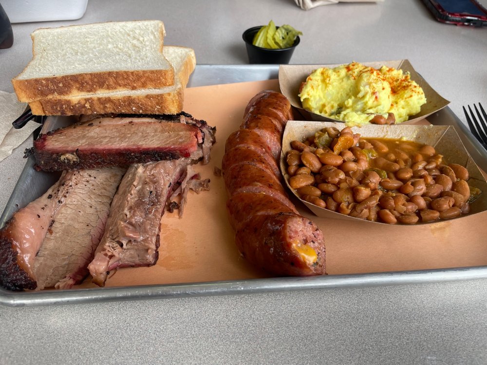 Prissy's Barbecue Logo