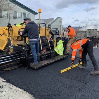 Hi Grade Asphalt Sealcoat - Checking the level! - General Contractors Near Me - Edgewood, Washington Hi Grade Asphalt Sealcoat - Checking the level! - General Contractors Near Me - Edgewood, Washington