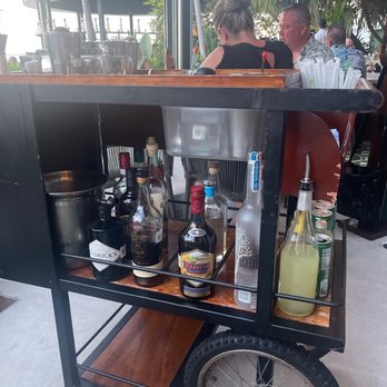 Harry's - Drink cart. - Steakhouses Near Me - Cancún, ROO