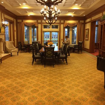 Vi at The Glen - Another gathering area - Retirement Homes Near Me - Glenview, Illinois