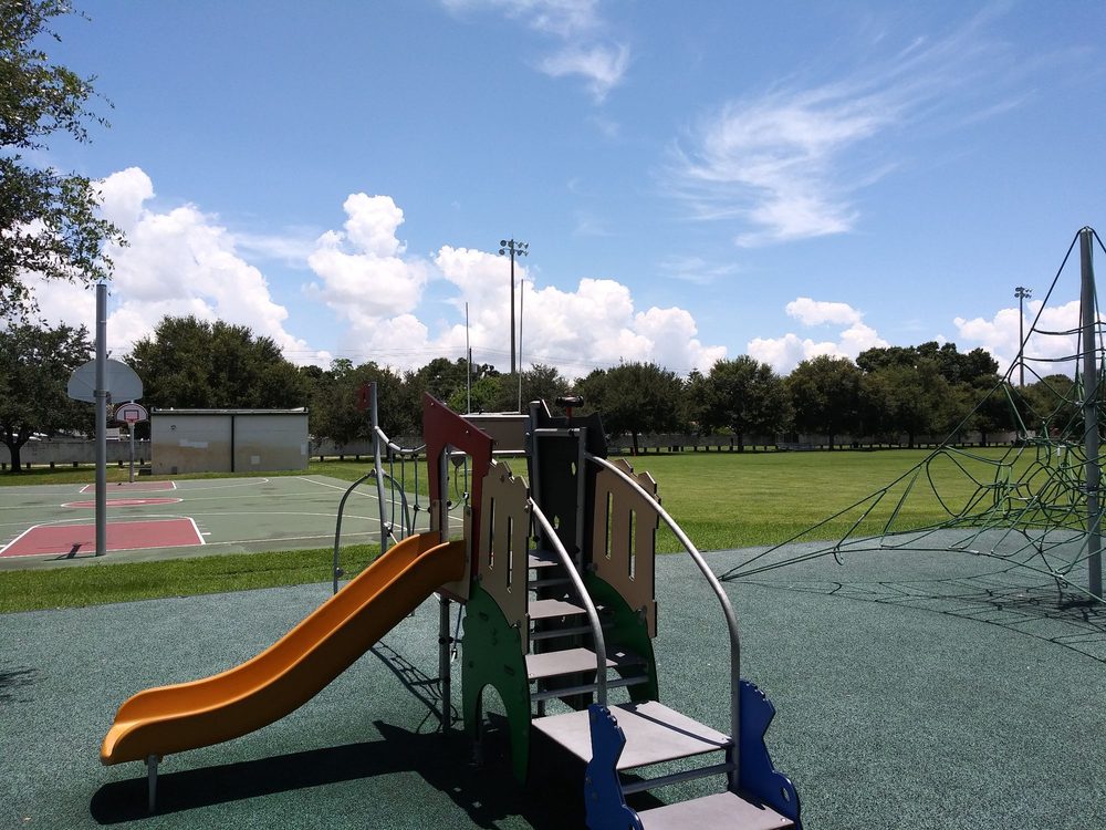 Lincoln Gardens Park Image