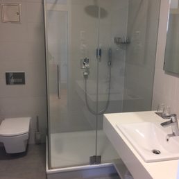 Hotel Schloss Rabenstein - Super Regendusche - Venues & Event Spaces Near Me - Chemnitz, SN