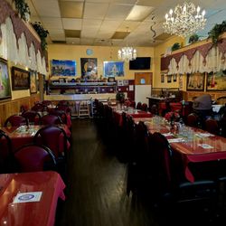 Pabla Indian Cuisine - Nice inside the restaurant area