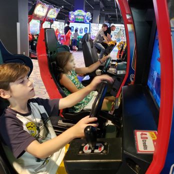 Round1 Bowling & Arcade - Albuquerque - Arcades Near Me - Albuquerque, New Mexico