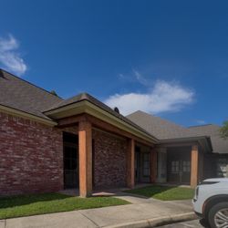 Bluebonnet Imaging Center - The exterior.