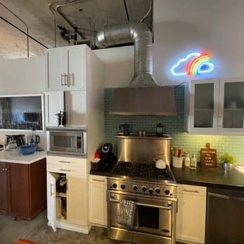 Kitchen Cabinets Express - Before - General Contractors Near Me - Buena Park, California
