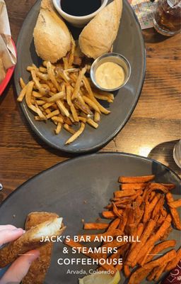 Jack’s Bar and Grill by null