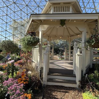 Mitchell Park Domes - Parks Near Me - Milwaukee, Wisconsin