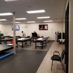 Edge Physical Therapy - Physical therapy area.