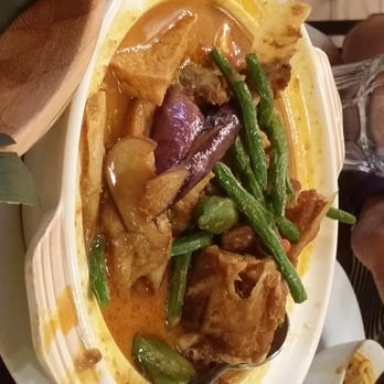 Mamak - Kari fish head - Malaysian Near Me - Doraville, Georgia