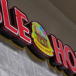 Bubble House - The logo of Bubble House in Close-up.