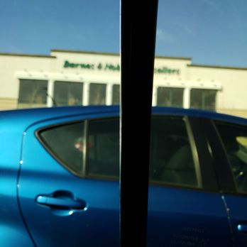 Kunza Wrap & Tint - Crack of light in the back window - Vehicle Wraps Near Me - Rockville, Maryland