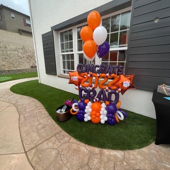 Blue Bear Entertainment - Balloon Arrangement - Bounce House Rentals Near Me