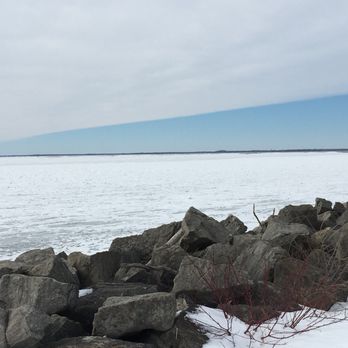 Buffalo Harbor State Park - Winter view out to Lake Erie. - Parks Near Me - Buffalo, New York Buffalo Harbor State Park - Winter view out to Lake Erie. - Parks Near Me - Buffalo, New York