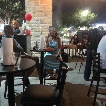 MJ'S Lounge - Soul Food Near Me - Pearland, Texas