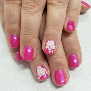 Cherry Blossom Salon - Hair Salons Near Me - North Bend, Oregon