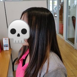 HER VERSION OF A BALAYAGE! UNEVEN COLOR!! COLOR ALL ON THIS ONE SIDE AND NONE ON THE OTHER SIDE!! HORRIBLE!!