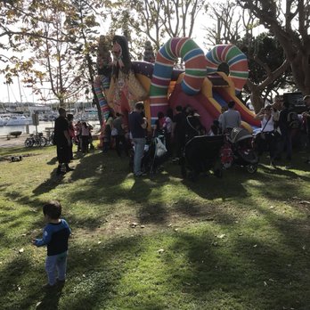 Burton W Chace Park - 2017 Snow Wonder - special Christmas Holiday event at the park, free admission, $8 for the local paid parking lot - Parks Near Me - Marina del Rey, California Burton W Chace Park - 2017 Snow Wonder - special Christmas Holiday event at the park, free admission, $8 for the local paid parking lot - Parks Near Me - Marina del Rey, California