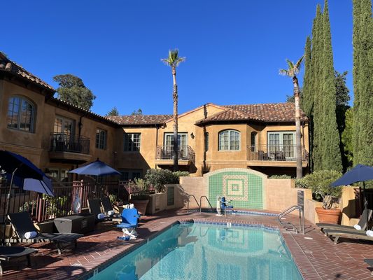 Hotel Los Gatos by null