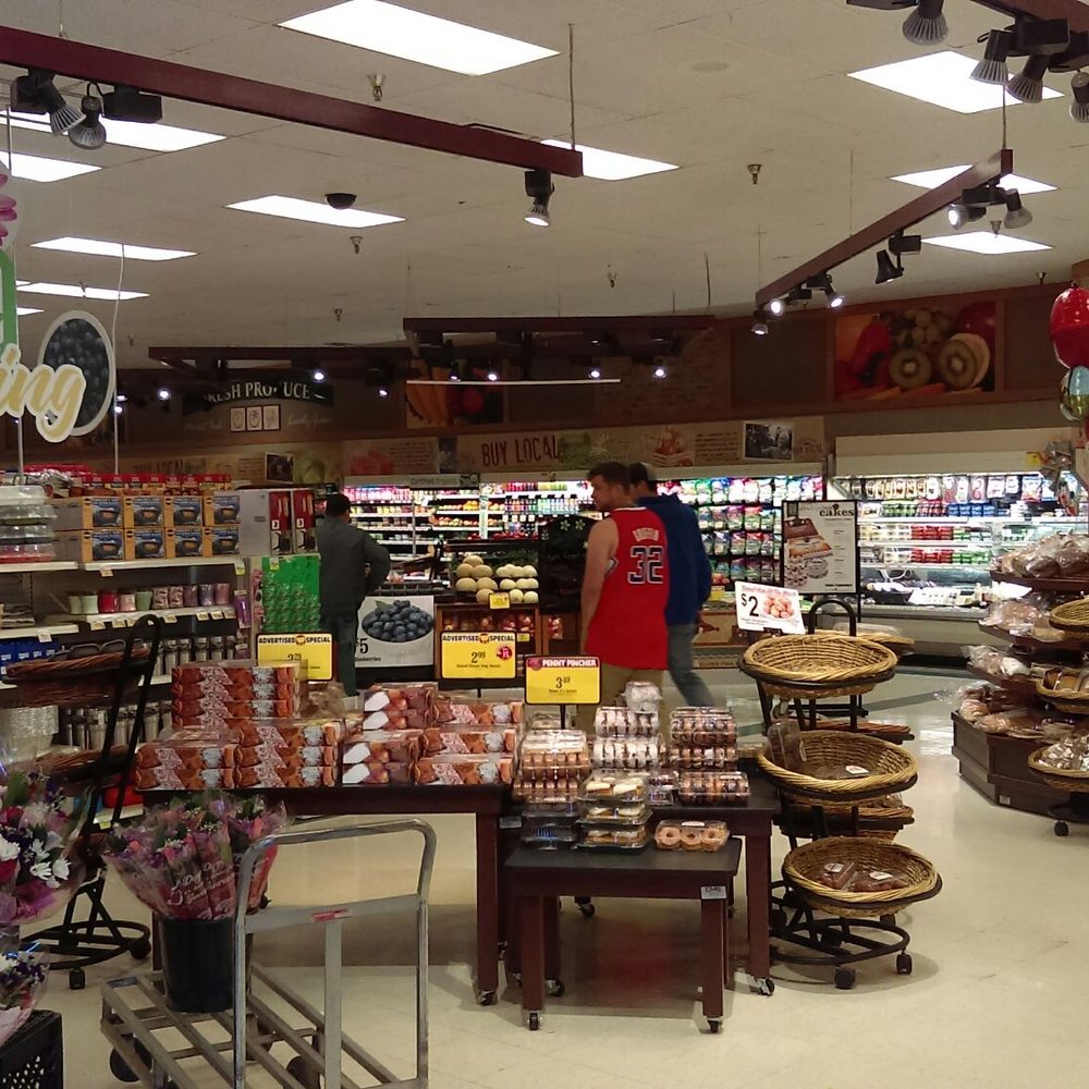 Coborn's - Entrance - Grocery Near Me - Sartell, Minnesota