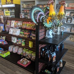 Enniskillen General Store - Bowmanville - Candies, snacks, and gift items