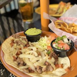 D'Corazon - Grilled steak especial tacos
