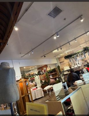 Grizzly Cafe by null