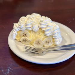 Muldoon's of Carmel - Homemade Banana Cream Pie. Best dessert in Carmel.