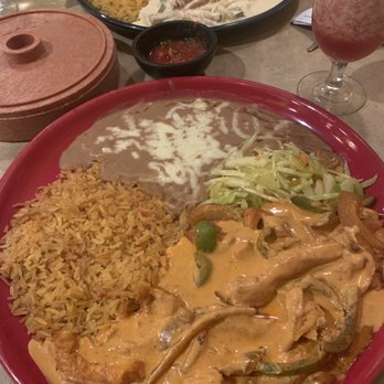 Mexico Lindo - Pollo a la chipotle and pollo a la crema - Mexican Near Me - Melrose, Massachusetts