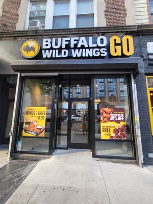 Buffalo Wild Wings by null