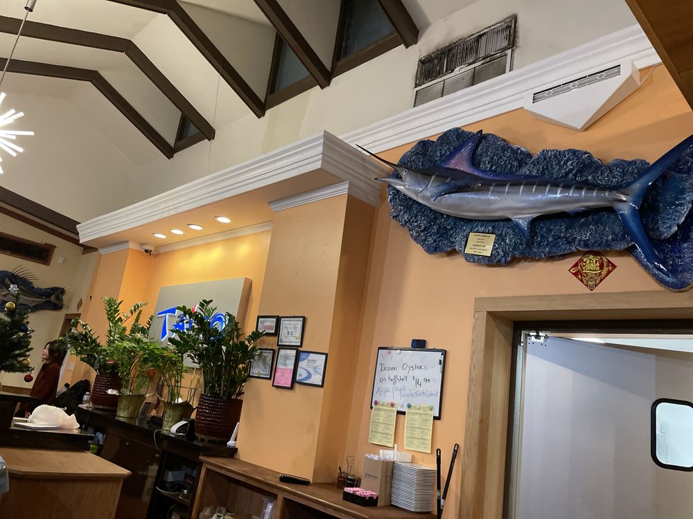 Taiyo Sushi Fusion Logo