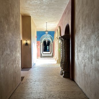 Allegretto Vineyard Resort - Resorts Near Me - Paso Robles, California