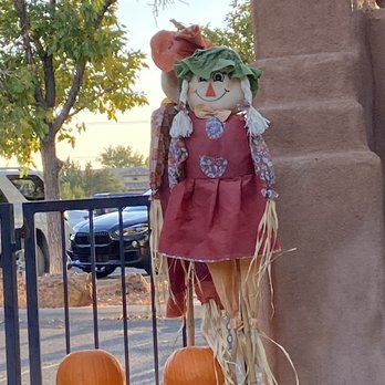 Blades' Bistro - Halloween decorations. - Salad Near Me - Placitas, New Mexico