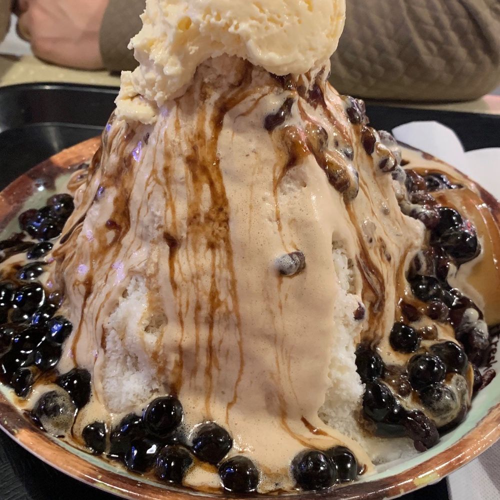 Brown sugar shaved ice Brown sugar shaved ice